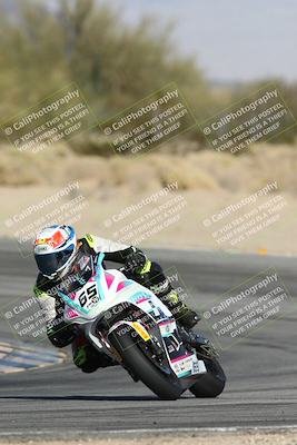 media/Dec-07-2025-CVMA (Sun) [[3e7d2de5dc]]/Race 7-Formula Lightweight Twins Shootout/